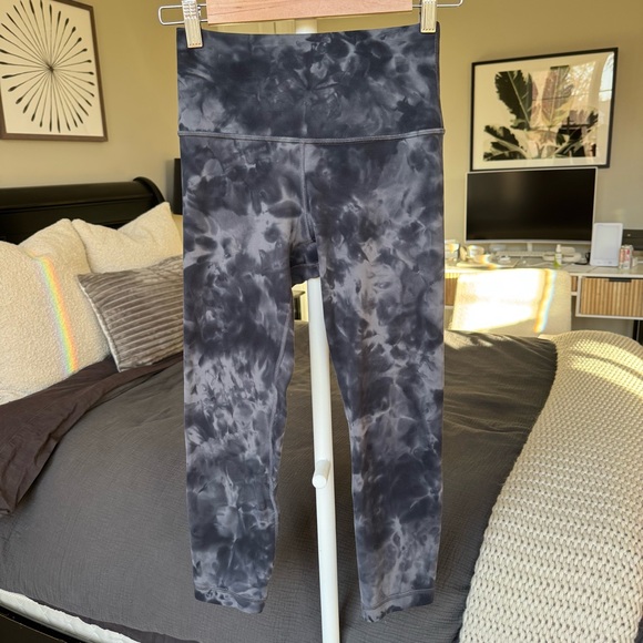 Lululemon Diamond Dye Invigorate High-Rise Tight 25” - Picture 2 of 6